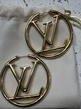 Gold Fashion hoop earrings